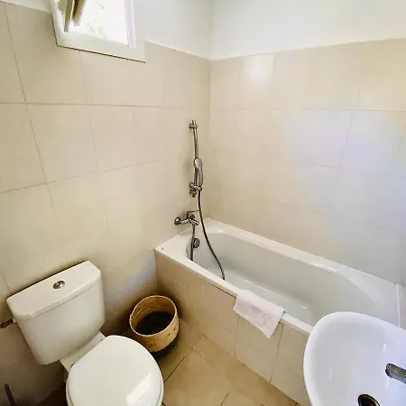 Propriete Malva Appartement Bergamotta Alata Exterior foto